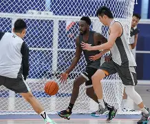 九游娱乐入口 -包含赛地聚焦——社区盾转会期热度飙升，上海久事状态回暖，球迷炸锅，赛季目标并未改变的词条